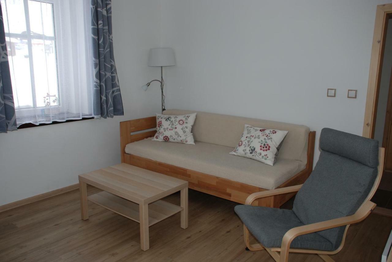 Apartman Raketa Pernink ภายนอก รูปภาพ